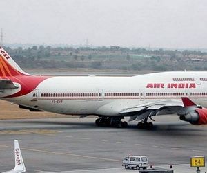 فرود اضطراری هواپیمای عازم نیویورک پس از تهدید به بمب‌گذاری