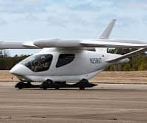 فرود اولین هواپیمای برقی باری در شمال آمریکا