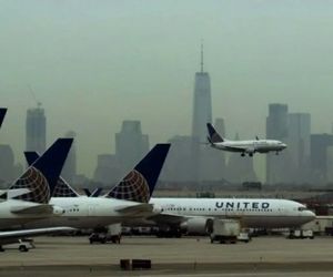 یونایتد وعدم رعایت فاصله اجتماعی حین پرواز 