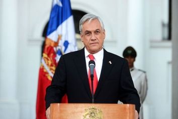  رییس جمهوری پیشین شیلی در حادثه سقوط هلی‌کوپتر جان باخت