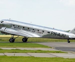 مبلمان عجیب و غریب از قطعات هواپیما‌های قدیمی