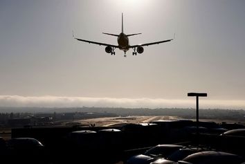 هرج و مرج در فرودگاه‌های جهان بعد از زمین‌گیری خانواده ایرباس A۳۲۰