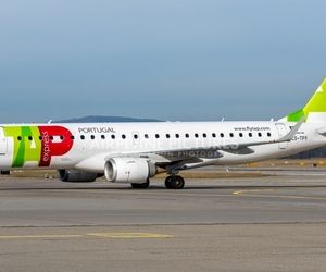  یک فروند امبرائر ERJ-190 شرکت هواپیمایی پرتغال (TAP) به رجیستر CS-TPV با شماره پرواز TP-487 از مبدا نیس فرانسه به مقصد لیسبون پرتغال به همراه ۶۱ مسافر و ۵ خدمه پرواز داشت.