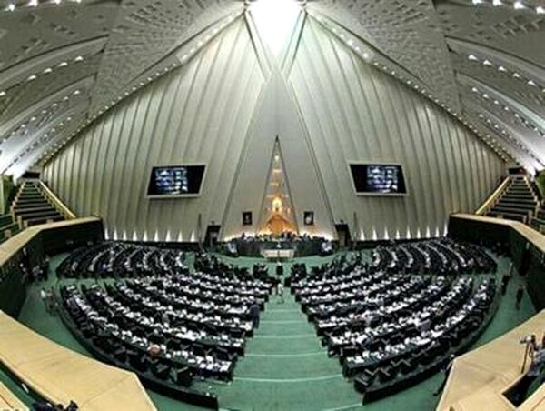 بررسی قیمت سوخت هواپیماها در جلسه امروز کمیسیون عمران