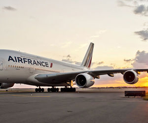 مسافر پرخاشگر هواپیما را مجبور به فرود اضطراری کرد!