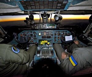 سومین پرواز آزمایشی بزرگترین هواپیمای جهان An-225 Mriya نیز انجام شد.