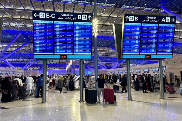 تنش در فرودگاه ریاض به دلیل تاخیر در پرواز