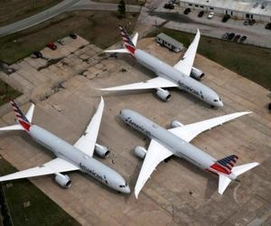 هواپیما‌های پارک شده امریکن ایرلاینز در فرودگاه تولسا اوکلاهاما، ایالات متحده آمریکا به علت کاهش تقاضای پرواز و محدودیت‌های پروازی ناشی از شیوع کووید-۱۹