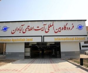 اولین رادار بومی کشور در فرودگاه آبادان در حال نصب است