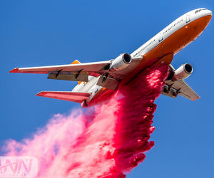 مهار آتش‌سوزی کالیفرنیا توسط MD11