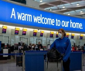 اداره مهاجرات بریتانیا می‌گوید که تعداد مسافرانی که وارد فرودگاههای بریتانیا شدهاند نسبت به ماه مشابه سال گذشته ۹۹ درصد کاهش یافته است.