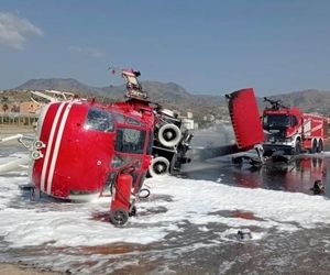 لحظه سقوط هلیکوپتر آتش نشانی ایتالیایی در فرودگاه رجیو کالابریا + فیلم