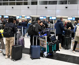 صف‌های طولانی در فرودگاه‌های آلمان به علت نقص فنی در سیستم کامپیوتری!

