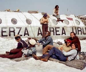 روایتی تکان دهنده و واقعی از سقوط هواپیما تا آدم خواری‌+تصاویر 