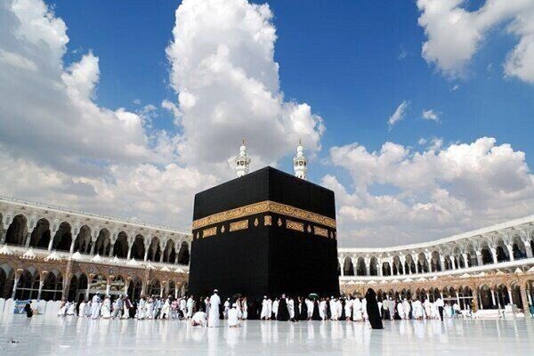 روایت "هلال احمر" از مشکلات انتقال حجاج بیمار به ایران پس از لغو پروازها 


