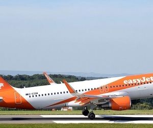 هواپیمای ایزی‌جت با یک هواپیمای پارک شده در فرودگاه آمستردام برخورد کرد +عکس
