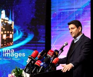 وزیر ارتباطات: رسیدن به اهداف
صنعت فضایی دور از دسترس نیست