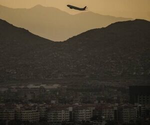 درآمد هنگفت طالبان با وضع هزینه ۷۰۰ دلاری برای هر پرواز عبوری