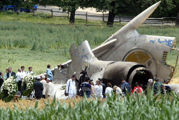 سقوطی که دیوار صوتی را هم شکست/ بازخوانی سانحه سقوط توپولف ۱۵۴ در زمین های کشاورزی قزوین