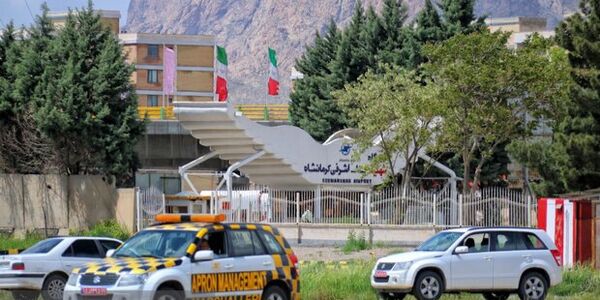 بازدید معاون وزیر راه از پروژه نوسازی باند فرودگاه کرمانشاه