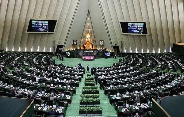 واگذاری مدیریت فرودگاه‌های کشور برای بررسی بیشتر به کمیسیون تلفیق ارجاع شد