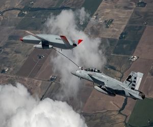 پهپاد بوئینگ عملیات سوخت‌گیری در آسمان را با موفقیت انجام داد