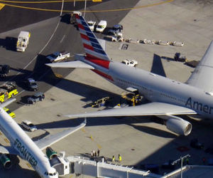 دو هواپیما در فرودگاه لوگان بوستون با هم برخورد کردند +فیلم