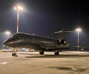 جت رونالدو در منچستر بعلت ترک‌خوردگی شیشه زمین‌گیر شد +فیلم