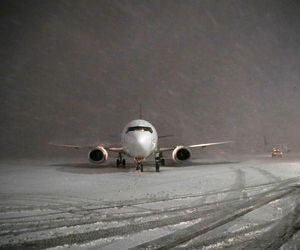 پروازهای فرودگاه ارومیه با وجود بارش برف برقرار است