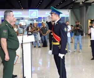 نیروهای حافظ صلح روسیه پس از ۳۲ سال از فرودگاه ایروان خارج شدند
