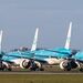 هواپیماهای پارک شده در فرودگاه Schiphol آمستردام