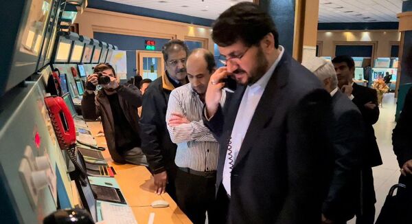 بازدید شبانه وزیر جدید راه و شهرسازی از مرکز کنترل فضای کشور