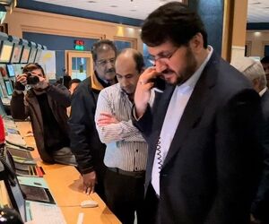 بازدید شبانه وزیر جدید راه و شهرسازی از مرکز کنترل فضای کشور