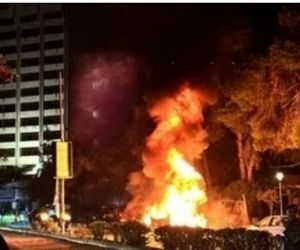 سقوط یک موشک ناشناس
در نزدیکی فرودگاه نظامی «المزه»