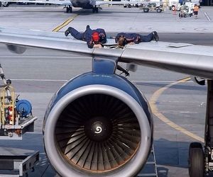 چک سبک هواپیما هر ۴۰۰ ساعت؛ راز ایمنی پرواز