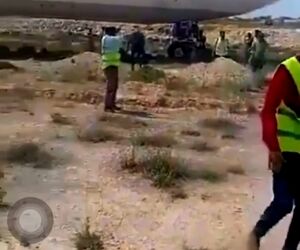 انحراف هواپیمای زائران حج از باند در فرودگاه البیضاء لیبی


