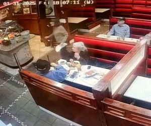 تیر غیب ترکش هواپیمای سقوط‌کرده به سر این مرد خورد! +ویدیو