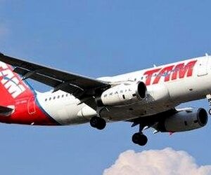 خاموش کردن موتور سمت راست (V2524) یک فروند ایرباس A319 هواپیمایی لاتام برزیل