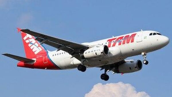خاموش کردن موتور سمت راست (V2524) یک فروند ایرباس A319 هواپیمایی لاتام برزیل