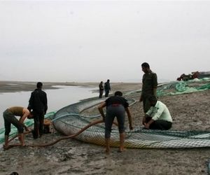 کشف خط لوله قاچاق سوخت هواپیما در بندرعباس +فیلم