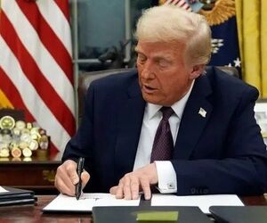 ترامپ در نشست خبری در «ایر فورس وان»: بخش بزرگی از قراردادهای خاورمیانه 