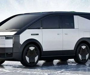 این ون شش چرخ ایکس پنگ، 
یک ناو هواپیمابر زمینی است