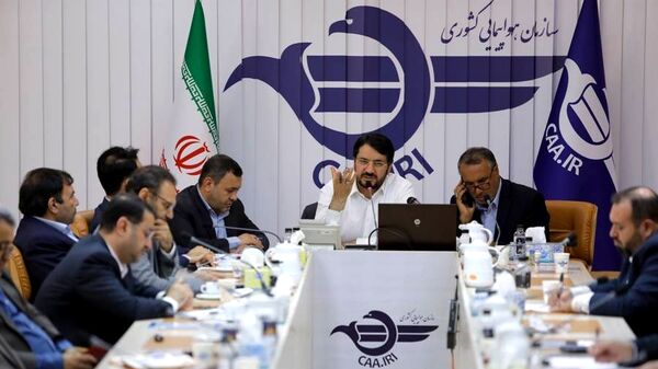 نشست هم اندیشی مدیران صنعت هوانوردی با حضور وزیر راه و شهرسازی برگزار شد