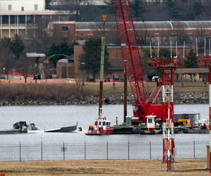 ۵۵ جسد از قربانیان سانحه هوایی واشنگتن کشف شد

