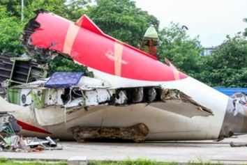 نقص‌های پنهان
 بوئینگ ۷۸۷ ایرایندیا قبل از سقوط در احمدآباد