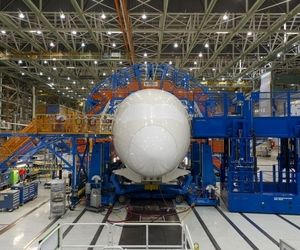 بویینگ همچنان روی خط تعلیق