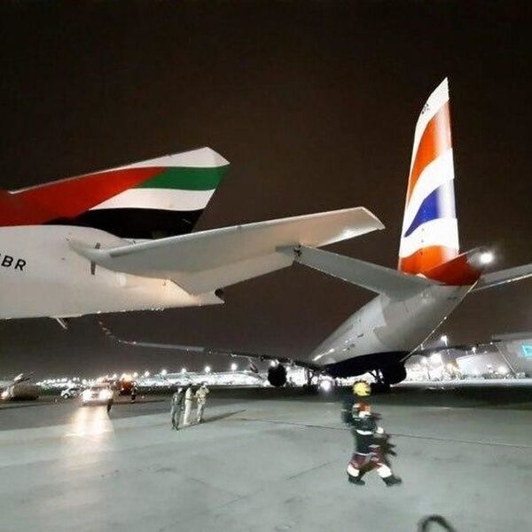 برخورد سکان افقی بویینگ ۷۷۷ شرکت هواپیمایی امارات با سکان افقی ایرباس A350-1000 شرکت هواپیمایی امارات در فرودگاه بین‌المللی دبی