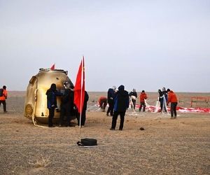 کپسول فضایی چین به زمین بازگشت