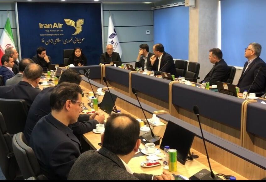 تأکید وزیر راه و شهرسازی بر چابک‌سازی نیروی انسانی و نوسازی ناوگان «هما» 
