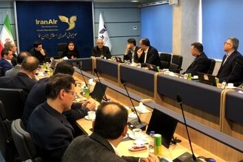 تأکید وزیر راه و شهرسازی بر چابک‌سازی نیروی انسانی و نوسازی ناوگان «هما» 
